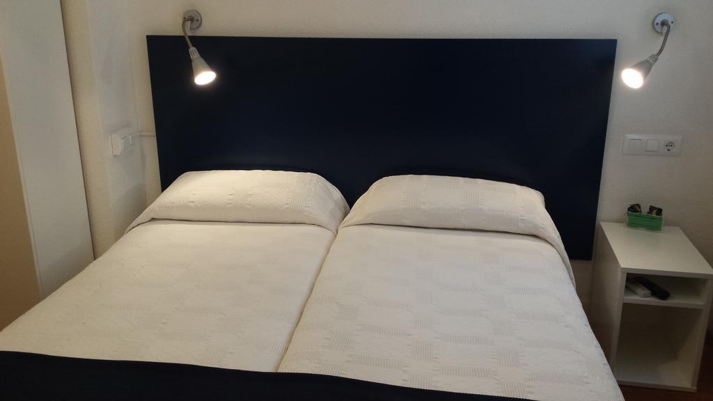 Hostal Santa Isabel Madrid Eksteriør billede